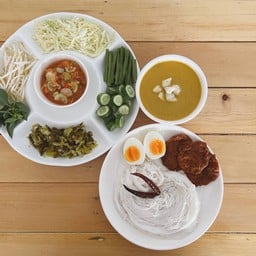 ร้านขนมจีนลูกสาวแม่