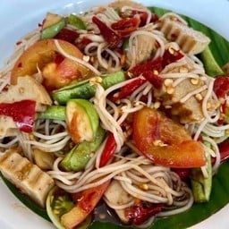 ตำซั่วหมูยอปลาร้า ปลาร้านัวๆ เมนูยอดฮิตของร้าน