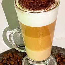 Hot Latte ลาเต้ร้อน