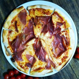 Pizza Parma Ham พิซซ่าพาร์ม่าแฮม