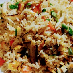 ข้าวผัดแหนม