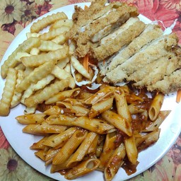 มักกะโรนี+ไก่ทอด+เฟรนฟราย