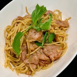 สปาเก็ตตี้ขี้เมาเบคอน