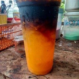 ผลไม้เมญ่า