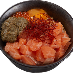 ข้าวหน้าแซลมอน มันปู ไข่ดอง