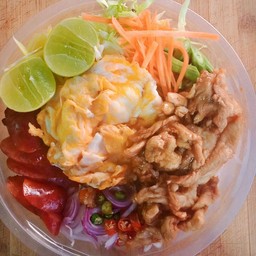 ข้าวคลุกกะปิหน้าไข่ข้น