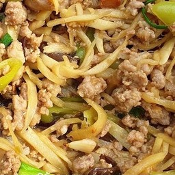 ผัดขิง (กับ)