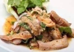 หมูน้ำตก