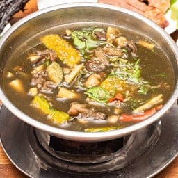 แกงเปอะหน่อสด