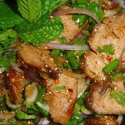 น้ำตกหมู