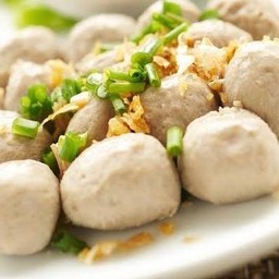 ลูกชิ้นหมูลวก