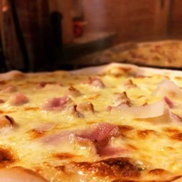 Pizza Cabonara พิซซ่าคาโบนาร่า