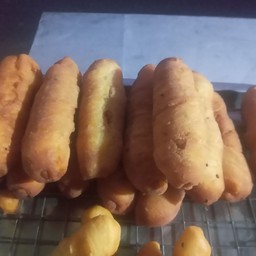 ปาท่องโก๋พันไส้กรอก