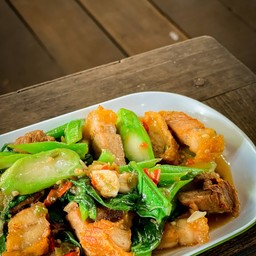 ผัดคะน้า (เป็นกับ)