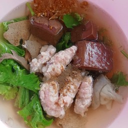 เกาเหลาต้มเลือดหมู