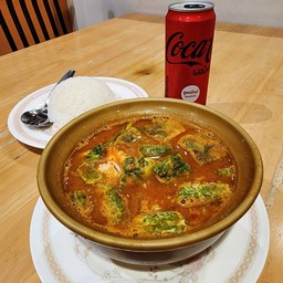 แกงส้มไข่ชะอม + ข้าว + เครื่องดื่ม