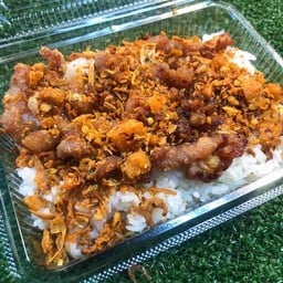 ข้าวหมูทอดน้ำพริกกากหมู