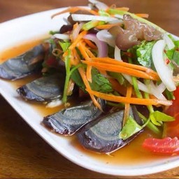 ยำไข่เยี่ยวม้าไก่ยอ