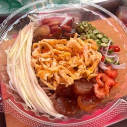 ข้าวคลุกกะปิ ข้าวน้ำพริก ไก่ทอดเกาหลี