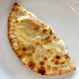 Pizza Half-Moon - size S ราคาปกติ 347 บาท ลดเหลือ 289 บาท