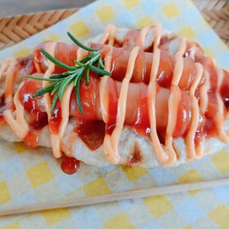 ครอฟเฟิล ฮอทดอก +ชีส+ซอสมะเขือเทศ