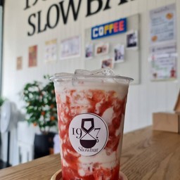 นมสดสตอเบอร์รี่