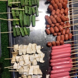 หมาล่าลิ้นชา ตลาดเทิดไท