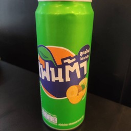 แฟนต้าน้ำเขียว