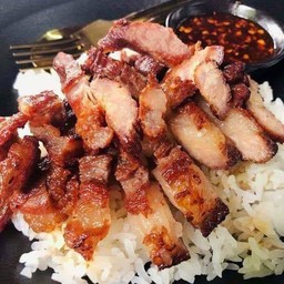 ข้าวหน้าคอหมูย่าง