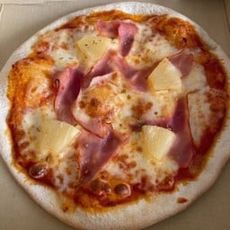 Pizza Hawaii - size S ราคาปกติ 299 บาท ลดเหลือ 249บาท