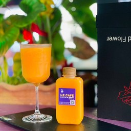 น้ำส้มคั้นสด มีเนื้อส้มจุกๆ ( 1ขวด )