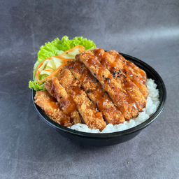 ข้าวหมูทอดทงคัตสึ เลือกซอสได้สไตล์คุณ