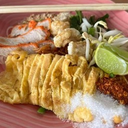 ก๋วยเตี๋ยวไทยแบบแห้ง