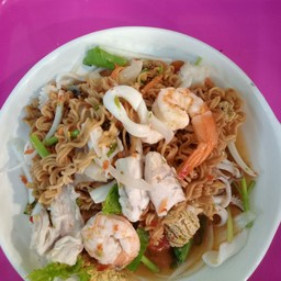 ยำมาม่ารวมทะเล