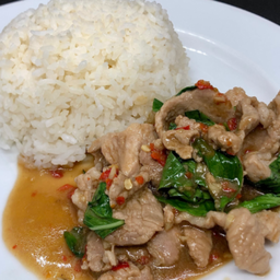 ผัดใบโหระพา