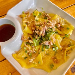 เกี๊ยวลวกจิ้ม