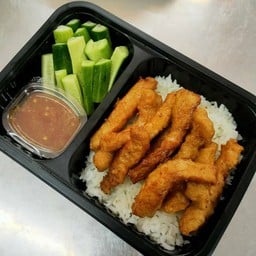 ข้าวหมูทอดน้ำปลา+น้ำพริกกะปิ