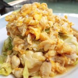 ข้าวไข่ข้นกะหล่ำปลีผัดหมูกรอบ