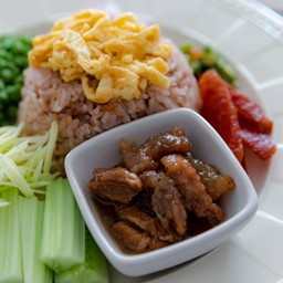 ข้าวคลุกกะปิ