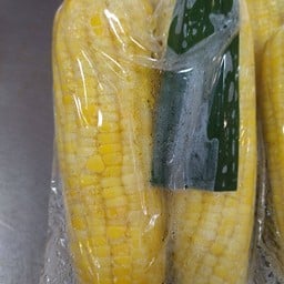 ข้าวโพดต้มเตยหอม ตลาดร่วมใจ ค่ายสุรนารี