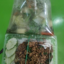 ข้าวกะเพราหมูสับ+ แกงจืดเต้าหู้หมูสับ