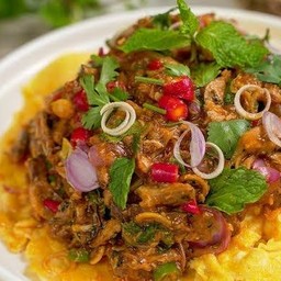 ข้าวไข่ข้นยำปลากระป๋อง