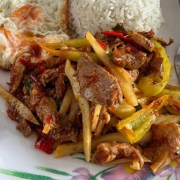 ก๊วยเตี๋ยวเป็ดกรุงศรี อาหารตามสั่ง ตลาดนำอโยธยา