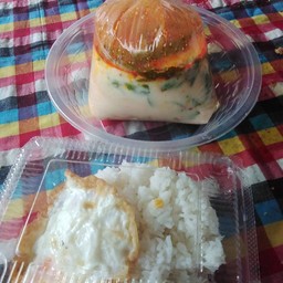 ข้าว+ไข่ดาว+ต้มยำปลาดอลี่น้ำข้น
