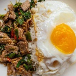 ข้าวกระเพราเนื้อ