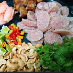แหนมทรงเครื่อง