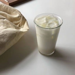 นมหมีปั่นHAND (milkshake) สาขาหลังมอบูรพา(ซ.จรินทร์)