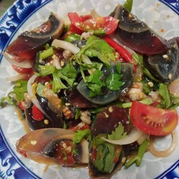 ยำไข่เยี่ยวม้า