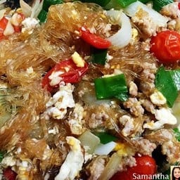 เตี๋ยวเนื้อเปื่อย-ข้าวขาหมู