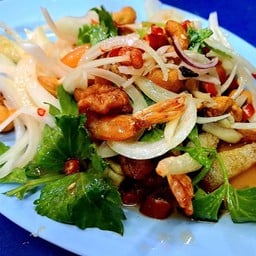 ยำสามกรอบ